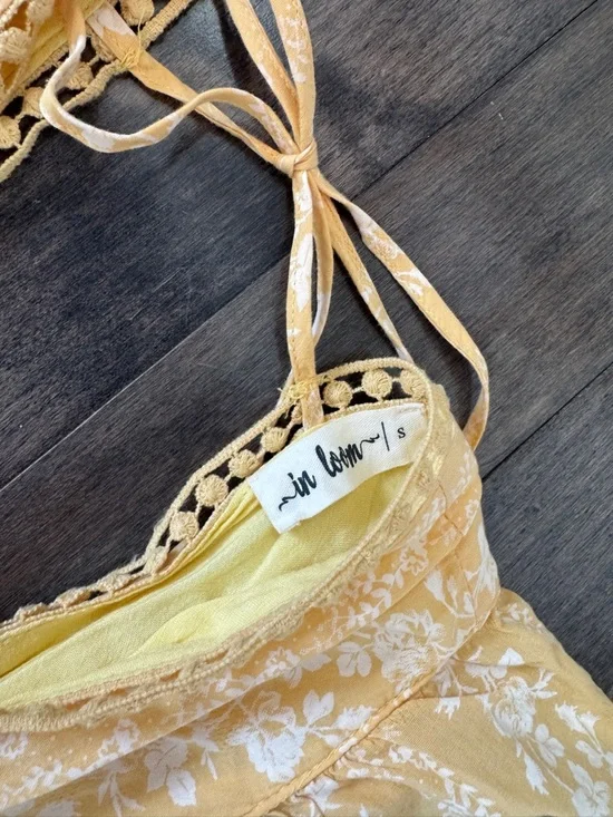 In Bloom Yellow Floral V-Neck Maxi with Flutter Sleeves - Picture 3 of 6